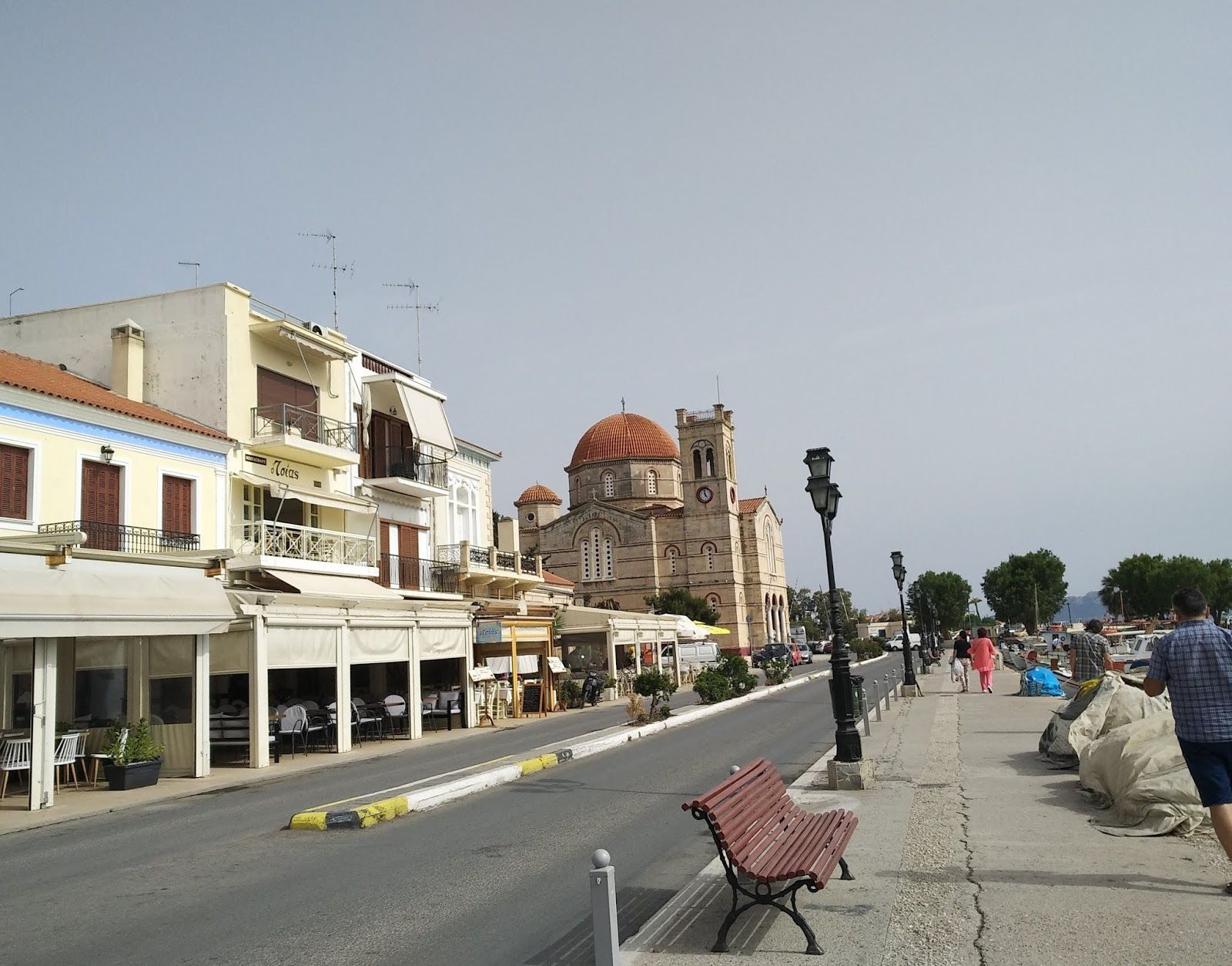 Paseo maritimo Egina