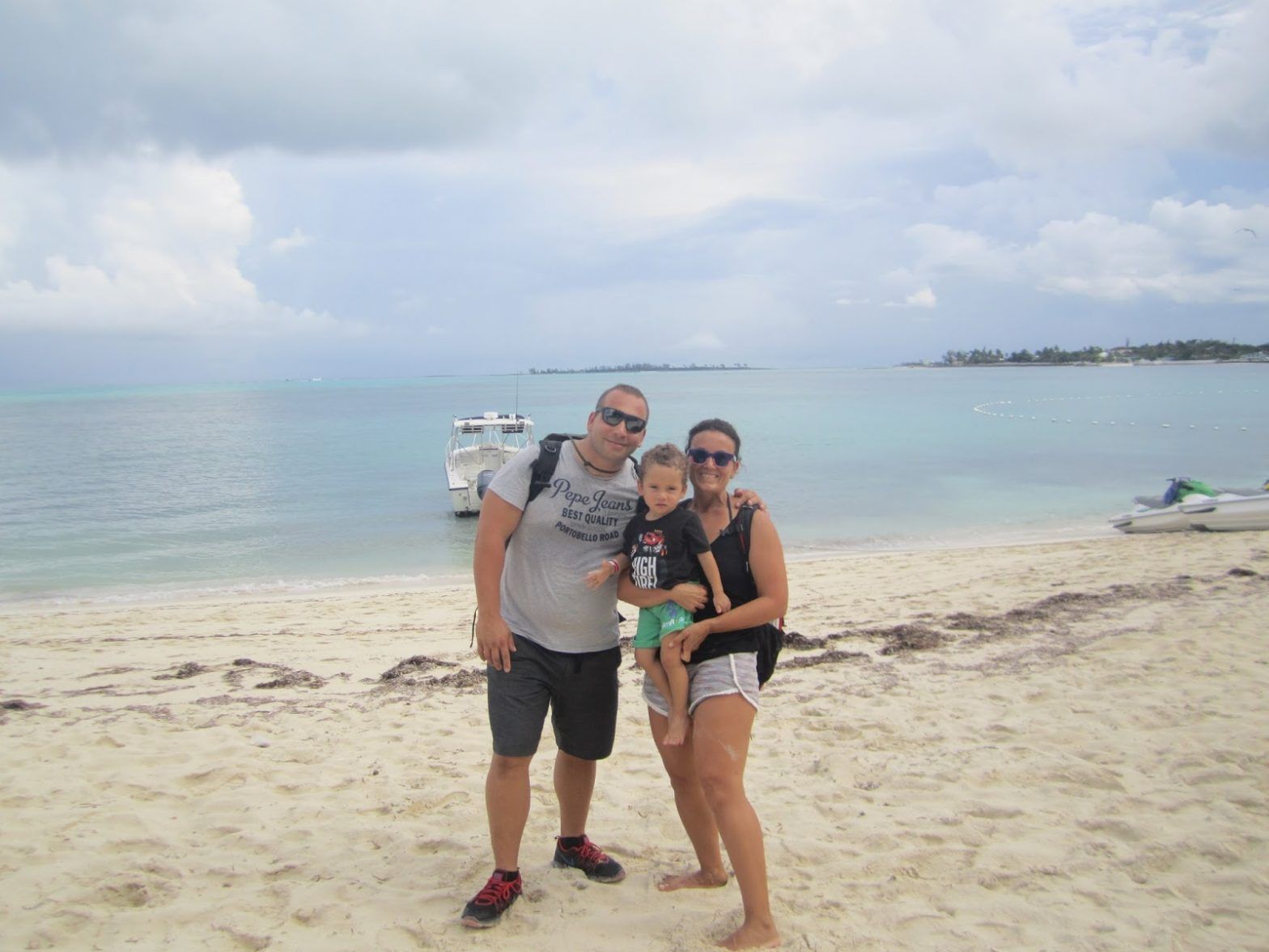 IMPRESCINDIBLE BAHAMAS. TRASLADOS A NASSAU.VISITAS